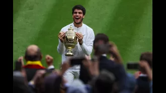 Learn the strategies that Carlos Alcaraz can use to defeat Novak Djokovic in the Wimbledon final once more.