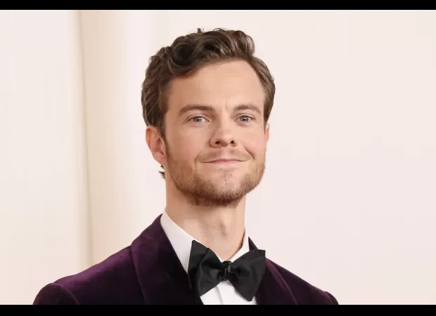 People are impressed by Hollywood child's 'perfect' reaction to debate.