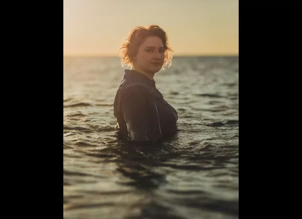 Comedian Laura Davis spends her evenings walking and writing.