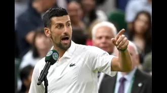 What is the reason for the constant booing of Novak Djokovic at Wimbledon?