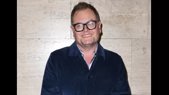 Peek into Alan Carr's personal life, including his father's fame as a soccer player.