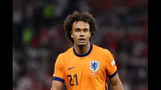 Zirkzee hints at joining Manchester United.