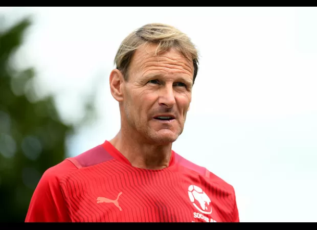 Sheringham predicts Euro 2024 final and reveals ideal replacement for Southgate.