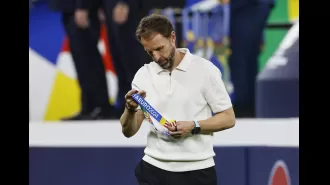 After losing the Euro 2024 final to Spain, Gareth Southgate and the England team quickly remove their second-place medals.