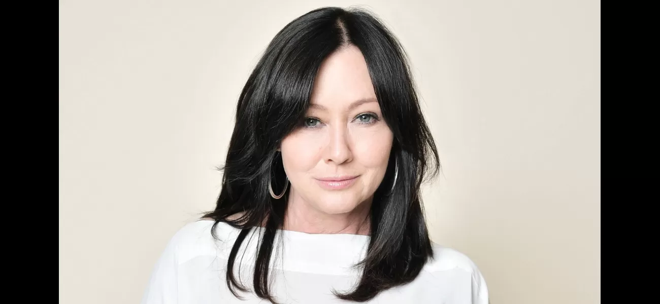 Actress Shannen Doherty, known for her roles in Beverly Hills, 90210 and Charmed, passes away at the age of 53.