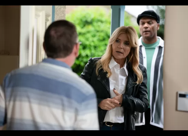 Cindy from EastEnders follows Ian to an unknown place and uncovers a surprising truth.