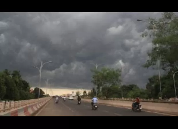 A low-pressure system is developing in the Bay of Bengal and is expected to cause heavy rain in Odisha.
