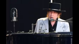 Bob Dylan is planning to make his 2024 UK concerts special by prohibiting fans from participating in a popular activity.