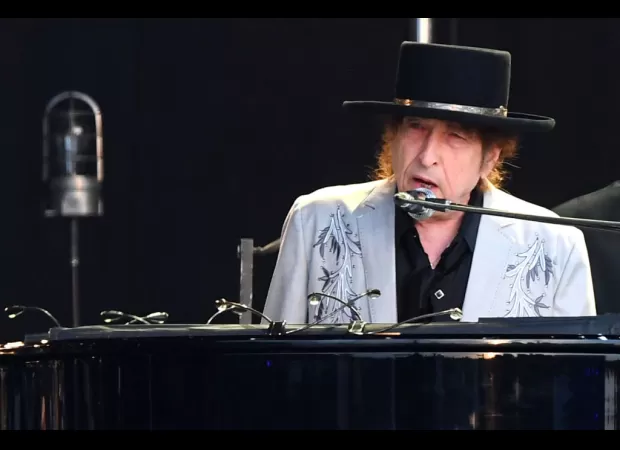 Bob Dylan is planning to make his 2024 UK concerts special by prohibiting fans from participating in a popular activity.