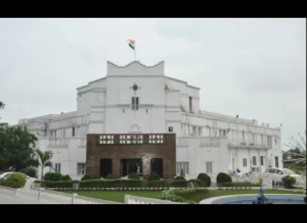 Official in Puri Raj Bhavan, who was attacked by Governor's son, has been moved to a different position in Odisha.