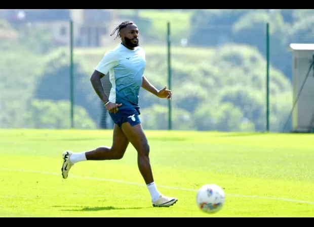 Failed soccer player from Arsenal finishes loan with new transfer to Italian club.