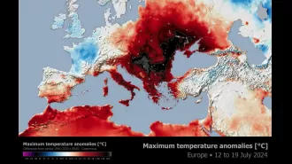 A map tracks the route of damaging wildfires during a scorching 44°C heat wave across Europe.