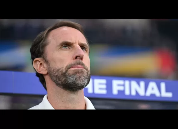 Celebrities, including Louis Tomlinson and Dan Walker, are giving praise to Gareth Southgate for his amazing work.