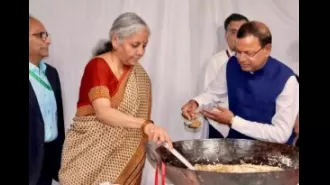 Finance Ministry joins tradition 'halwa' ritual, signifies ending of Budget process.