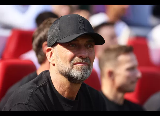 Jamie Carragher suggests a potential replacement for Gareth Southgate and expresses his worries about Jurgen Klopp's future.