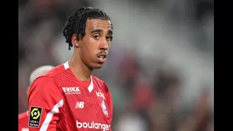 Former Man Utd player advises Ajax coach on facing Leny Yoro, a rising talent from Lille.