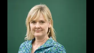 Martha Kearney, long-time host of BBC Radio 4's Today program, bids farewell to listeners, leaving her fans emotional.