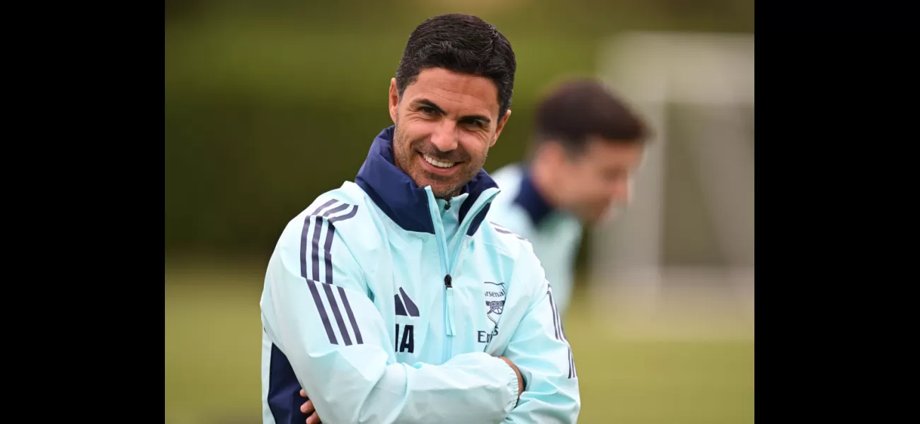 Former Arsenal player suggests team needs a strong and aggressive striker like a past star player.