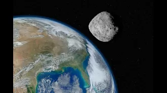 Huge asteroid to pass by Earth much closer than the Moon, larger than the Eiffel Tower.