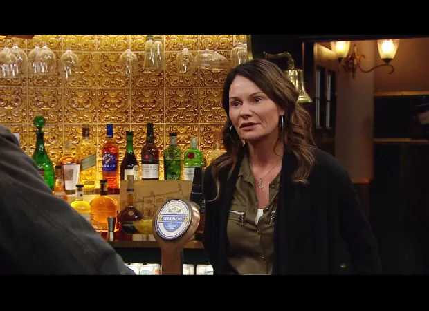 Emmerdale actress Lucy Pargeter suffers injury on set.