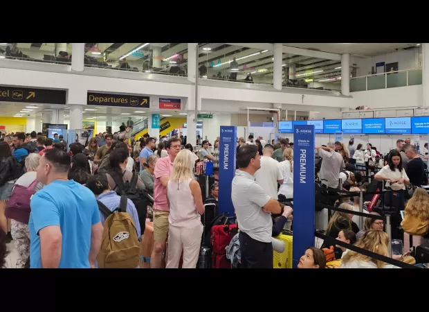 CrowdStrike provides Windows users with instructions for resolving blue screen issue following major IT system failure.