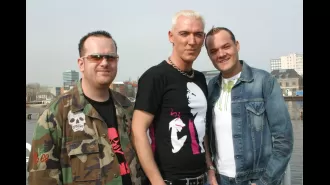 Famous group embarking on major tour to celebrate 20+ years since releasing catchy hit song.