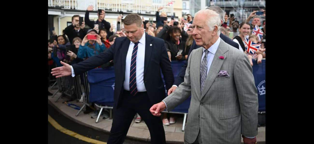 Trump shooting prompts evacuation of King and Queen due to suspect on roof.