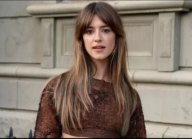 Daisy Edgar-Jones' father, a well-known TV figure, has been unveiled.