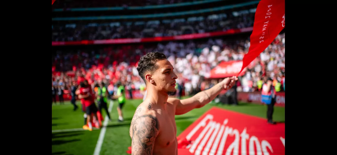 Antony's future at Man Utd remains uncertain as the club puts six players on the market, according to his agent.