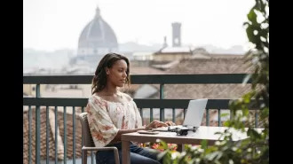 6 tips for working while taking a vacation from professionals.