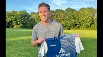 An ex-Premier League star returns to the game after retiring at 43 years old.