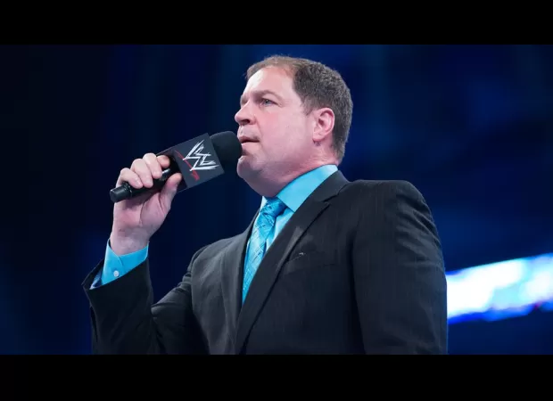 Former WWE star from the 2000s leaves fame behind for a job at a grocery store, finding joy in the new role.