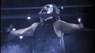 Wrestling fans were emotional after a wrestler executed a powerful move with a meaningful twist.