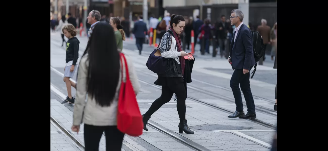 Thousands of Australians may face loss of vital services as 3G network is phased out, with 150,000 at risk.