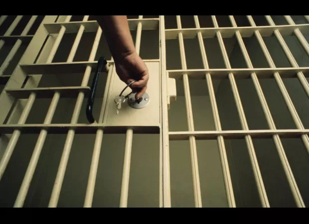 Inmate dies from Scarlet Fever after being denied medical assistance in jail.