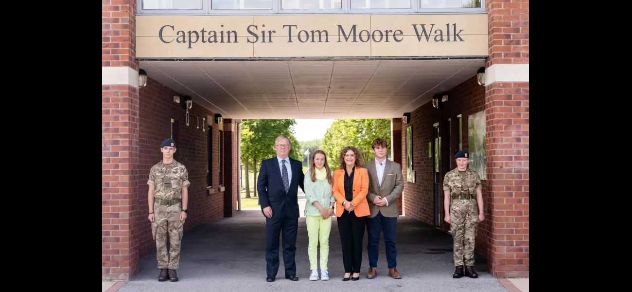 The daughter of Captain Tom is facing the dissolution of her company.