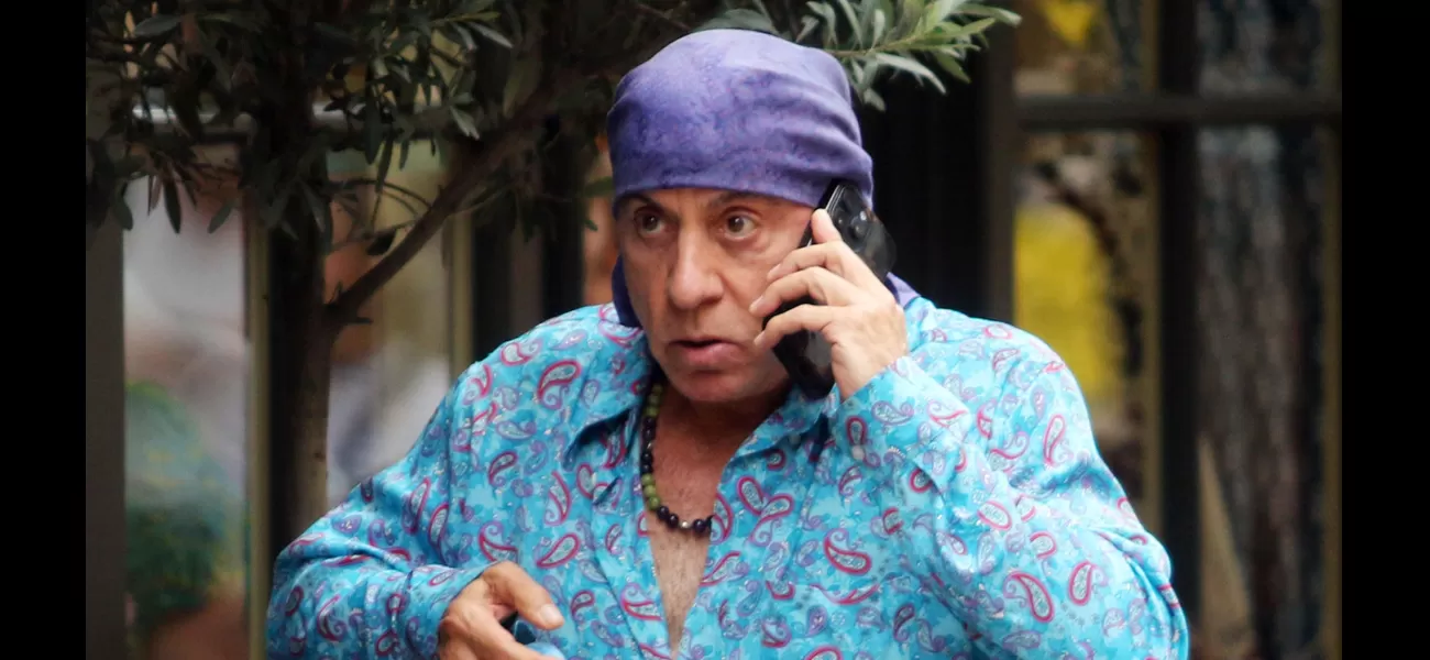 Legendary 1970s rocker, now 73, still looks incredibly youthful in racy blue attire.
