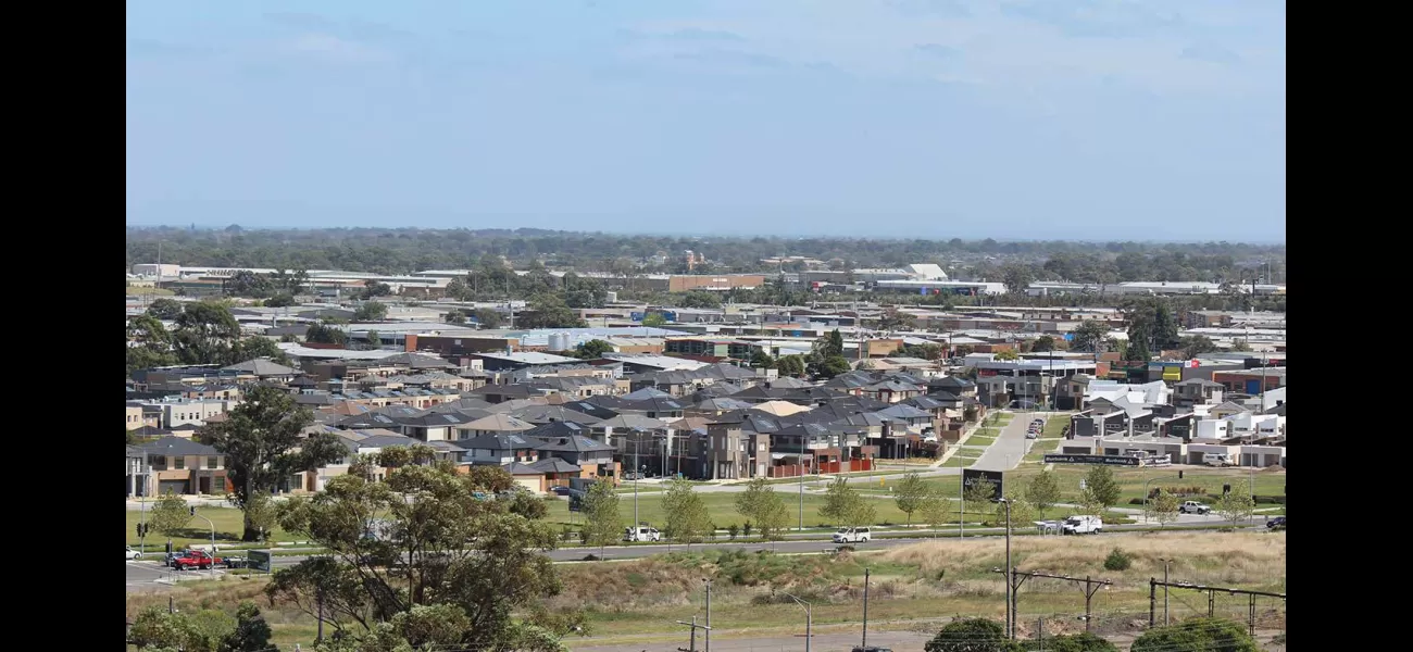 Police say a victim of a kidnapping in Melbourne managed to escape by causing a bomb to explode in the hand of their captor.