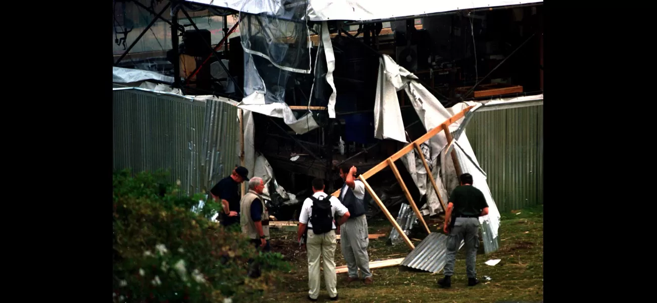 Security guard falsely accused of bomb plot at 1996 Olympics.