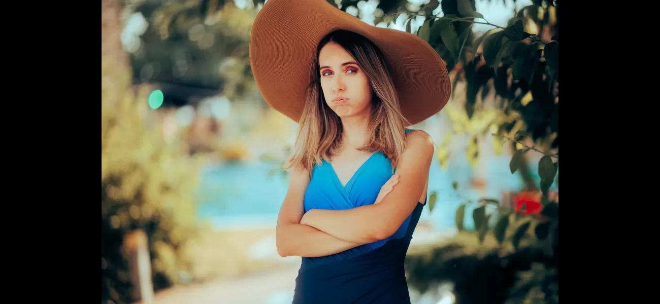 The text lists the top irritating actions that British people engage in while on vacation.
