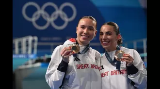 Yasmin Harper and Scarlett Mew Jensen honor deceased Team GB coach after earning Olympic bronze.