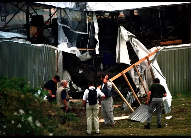 Security guard falsely accused of bomb plot at 1996 Olympics.