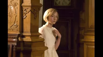 Child actress weds in private after receiving Oscar nomination at young age.