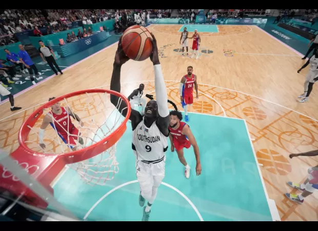 Organisers of the Olympics issue apology for angering fans with another mistake deemed disrespectful.