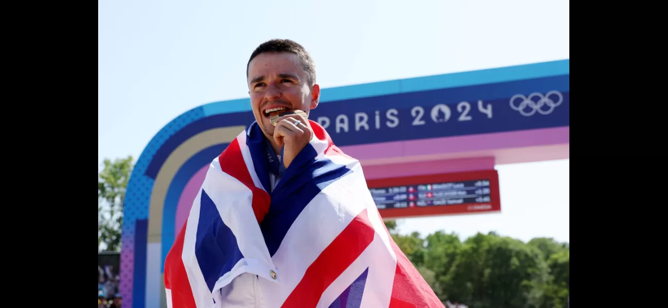 Tom Pidcock, a member of Team Great Britain, addresses the negative reactions from French spectators after winning a gold medal at the Olympics.