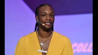 Claressa Shields won the WBC and WBO titles by knocking out Vanessa Lepage-Joanisse.