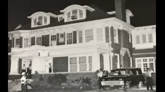 A plaque was installed at a Detroit motel to commemorate the deaths of three Black teenagers in 1967.