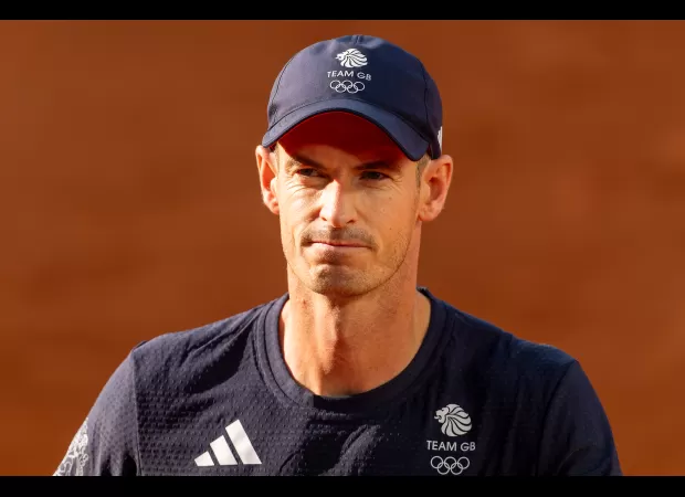 Laura Robson shares that Andy Murray is obsessed with collecting niche items at the Paris Olympics.