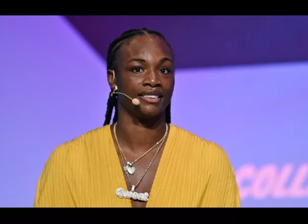 Claressa Shields won the WBC and WBO titles by knocking out Vanessa Lepage-Joanisse.