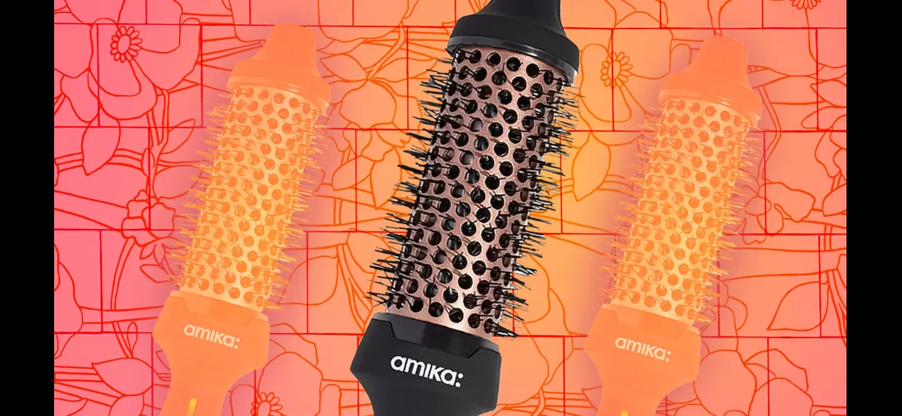 Achieve a professional blowout at home in just 5 minutes thanks to the popular TikTok hot brush.